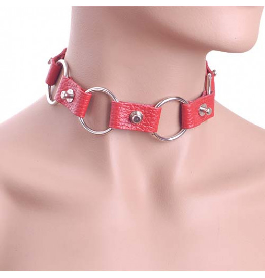 Красный ошейник из кожи с кольцами