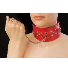 Красный кожаный ошейник с клёпками и шипами Красный кожаный ошейник с клёпками и шипами