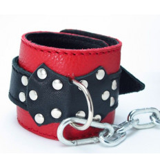 Красно-чёрные поножи из кожи