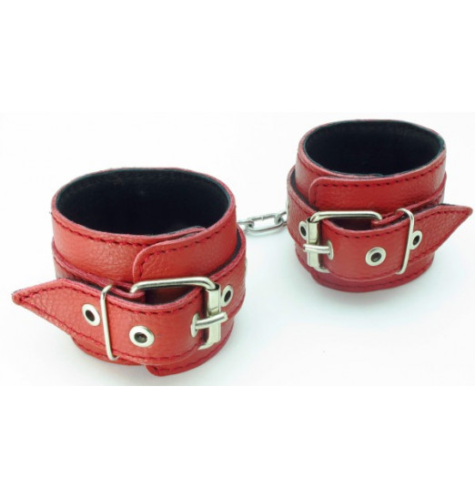 Красные кожаные наручники Красные кожаные наручники