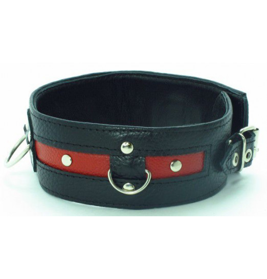 Черно-красный ошейник на пряжке