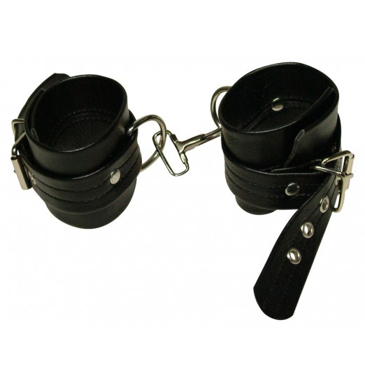 Набор фиксаций: наручники, наножники, плетка, маска и фиксация на женские половые органы