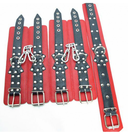 Набор кожаных БДСМ-аксессуаров