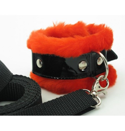 Набор на кровать с красным мехом BDSM Light