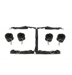 Набор чёрных фиксаторов для рук и ног с мягкой подкладкой