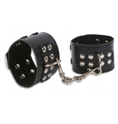 Широкие манжеты с ремнями