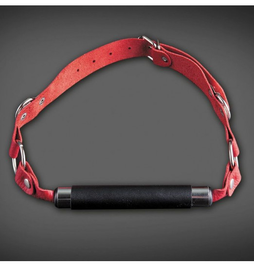 Кляп-трензель на красных кожаных ремешках с застёжкой