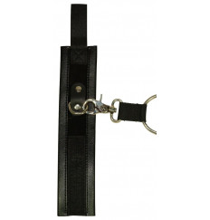 Чёрная бондажная фиксация: крестовина, наручники и оковы