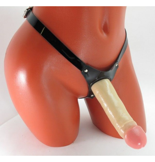 Черные кожаные трусики со штырьком