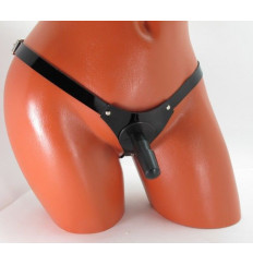 Черные кожаные трусики со штырьком