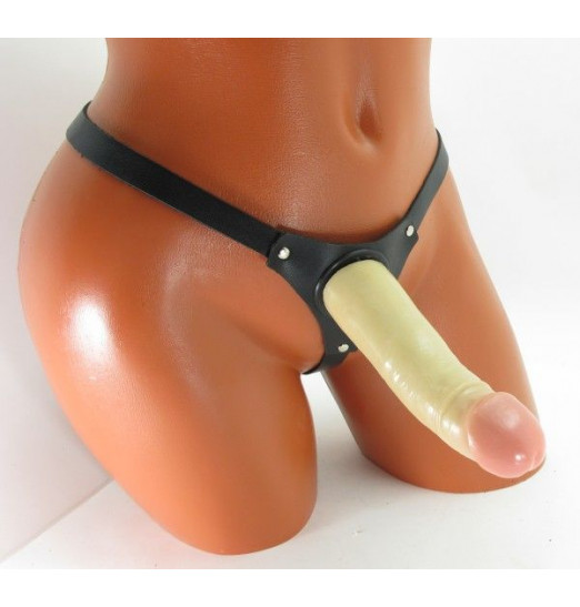 Черные кожаные трусики со штырьком для насадок
