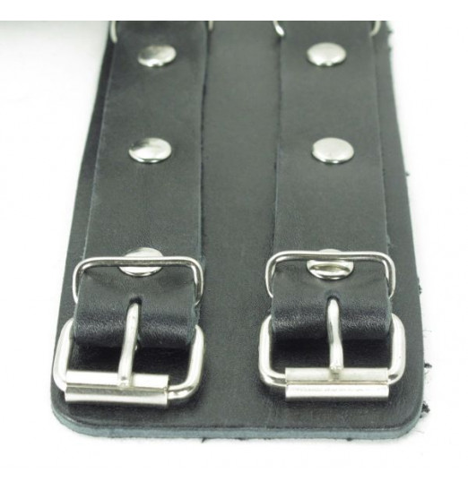 Черные кожаные оковы с двумя пряжками Черные кожаные оковы с двумя пряжками