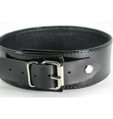 Черный лаковый ошейник на пряжке с мягким подкладом