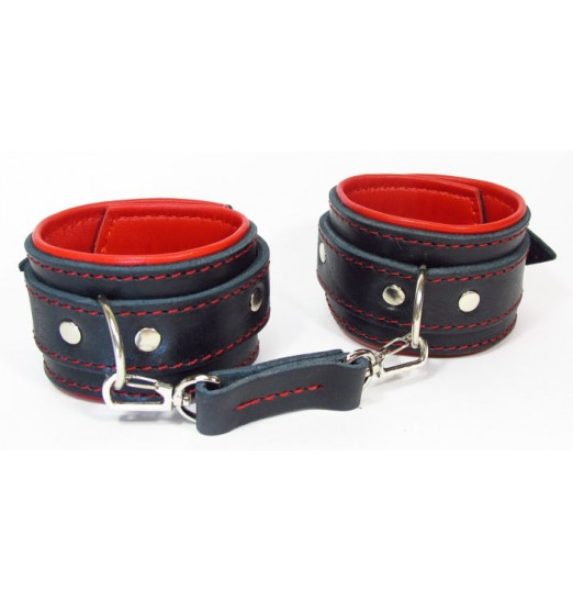 Оковы на руки с красным подкладом