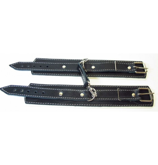 Оковы на руки со светлым подкладом