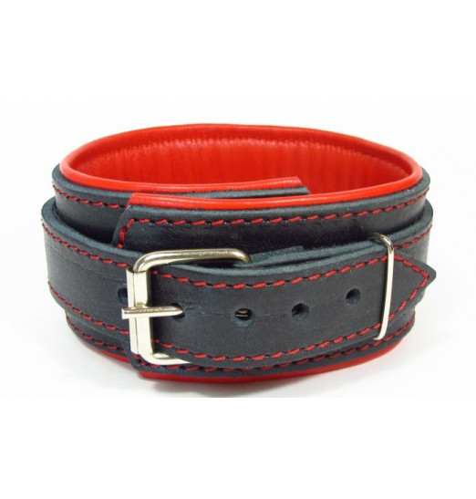 Ошейник с красным подкладом