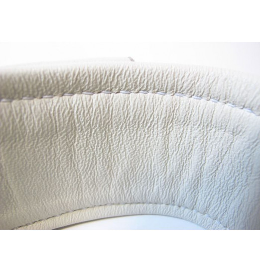 Ошейник со светлым подкладом