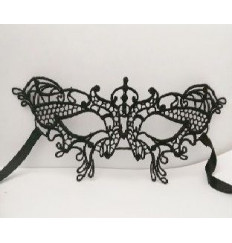 Ажурная маска в венецианском стиле