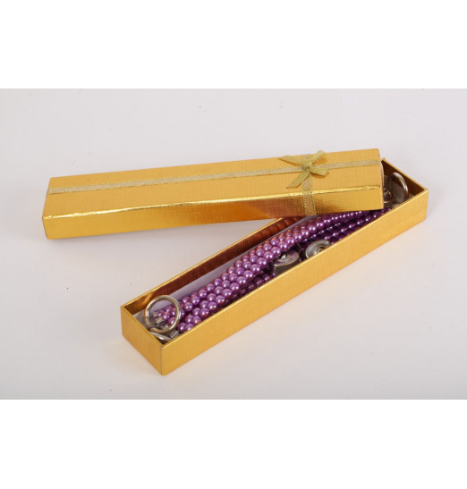 Фиолетовые оковы на ноги из бус