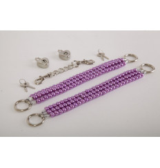 Фиолетовые оковы на ноги из бус