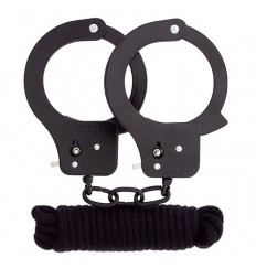 Чёрные наручники из листового металла в комплекте с веревкой BONDX METAL CUFFS LOVE ROPE SET