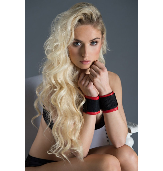 Полиуретановые манжеты для фиксации рук вместе Bound Together Wrist Restraints