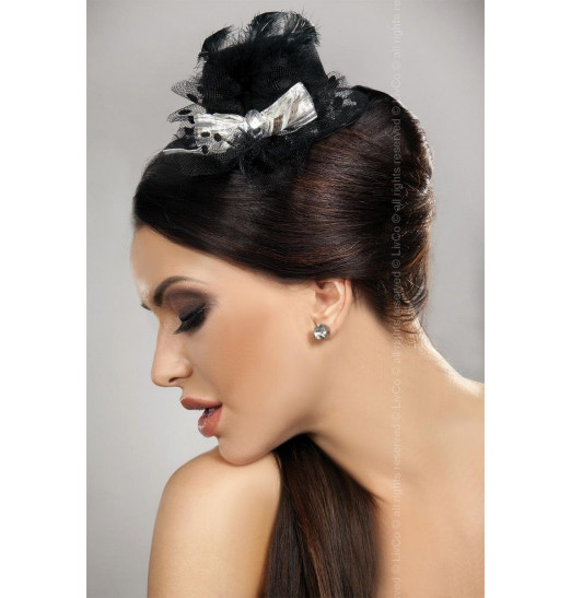 Чёрная мини-шляпка с серебристым бантом