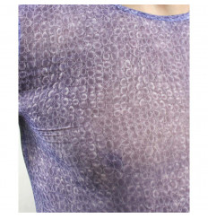 Фиолетовая облегающая футболка с рисунком-ячейками