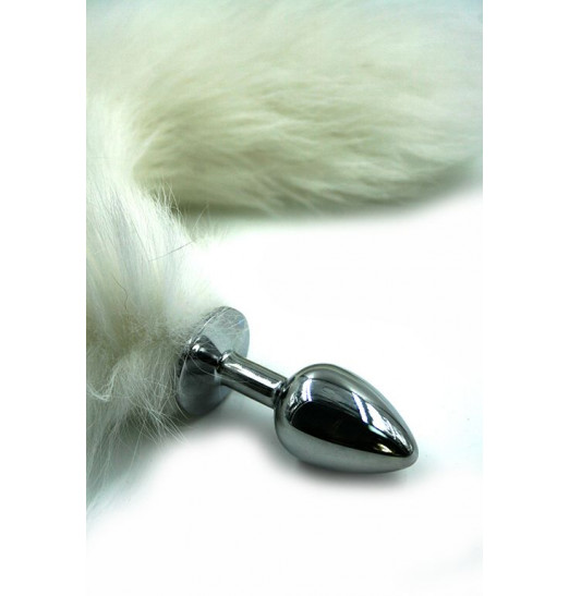 Серебристая алюминиевая анальная пробка с белым хвостом из натурального меха