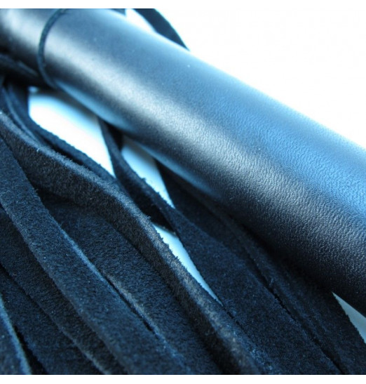 Плеть из замши - 45 см.