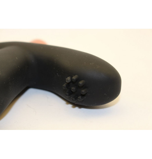 Чёрный вибромассажёр с широким основанием - 15 см. Чёрный вибромассажёр с широким основанием - 15 см.