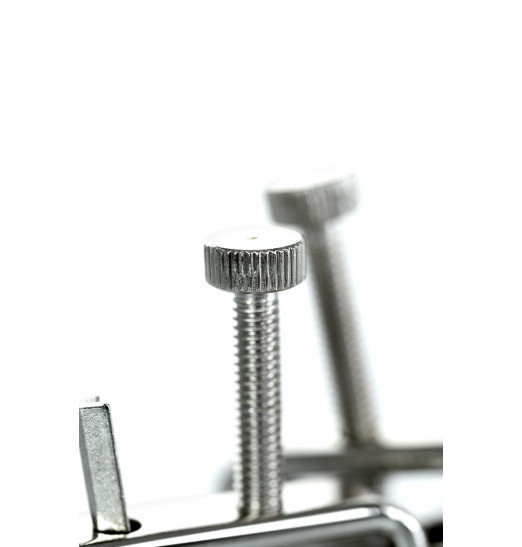 Серебристые зажимы для сосков Theatre с цепочкой