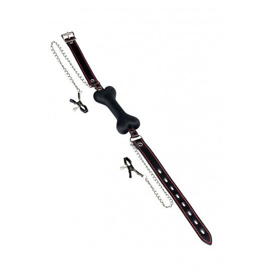 Черный кляп-трензель Theatre в виде косточки с зажимами для сосков