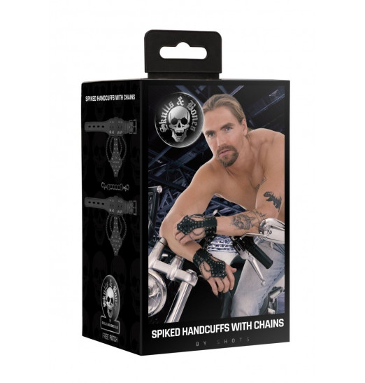 Черные браслеты с металлической фурнитурой